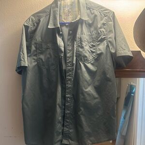 Kuhl stealth short sleeve button up. Great Condition